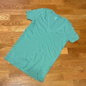 NWOT. Woment J. Crew V-Neck T-Shirt